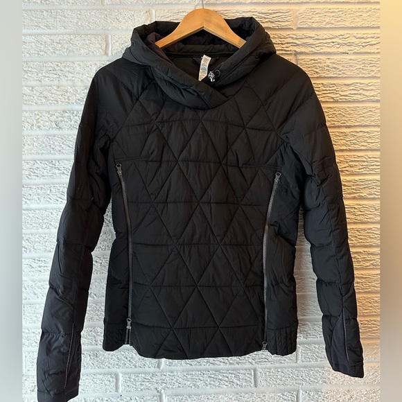 lululemon athletica Jackets & Blazers - Lululemon Fluffed Up Pullover/ Puffer in Black